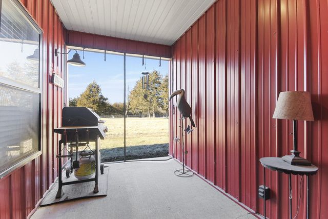 17950 N OLD NUMBER 7, Sturgeon, MO 65284