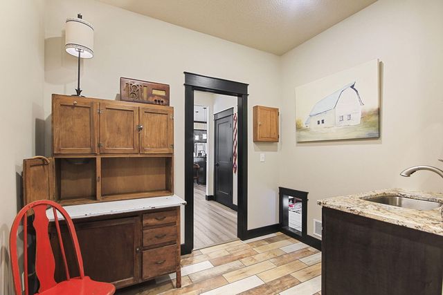 17950 N OLD NUMBER 7, Sturgeon, MO 65284