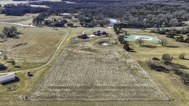 17950 N OLD NUMBER 7, Sturgeon, MO 65284