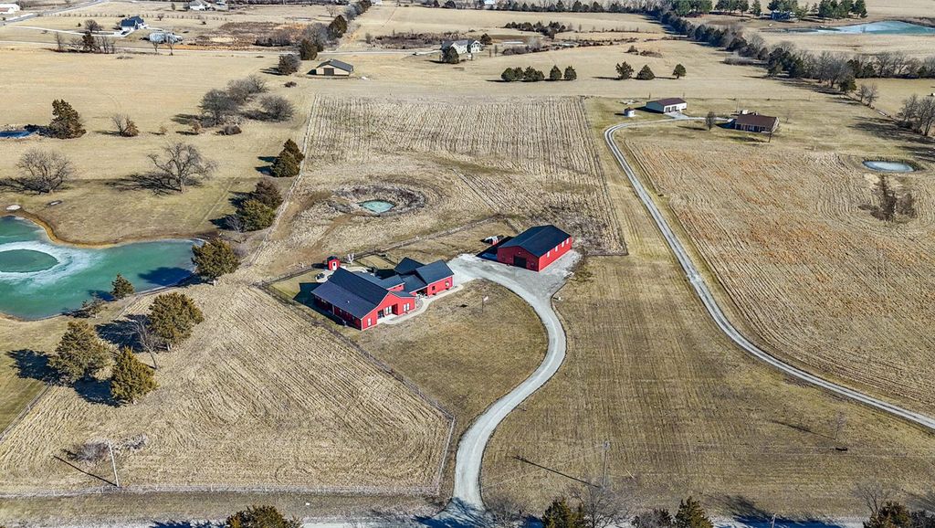 17950 N OLD NUMBER 7, Sturgeon, MO 65284