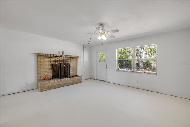 546 CAMBRIDGE CIRCLE, South Daytona, FL 32119