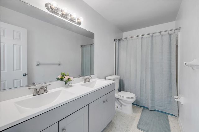 546 CAMBRIDGE CIRCLE, South Daytona, FL 32119