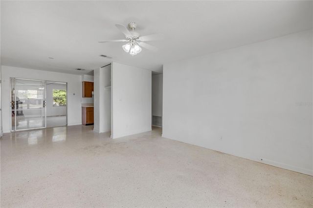 546 CAMBRIDGE CIRCLE, South Daytona, FL 32119