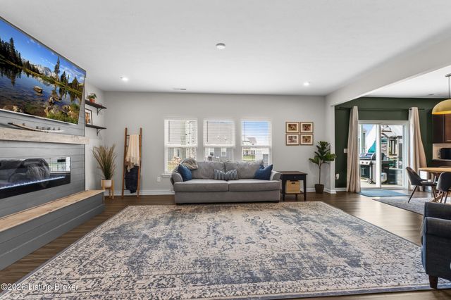 103 Wildflower Ct, Mt Washington, KY 40047