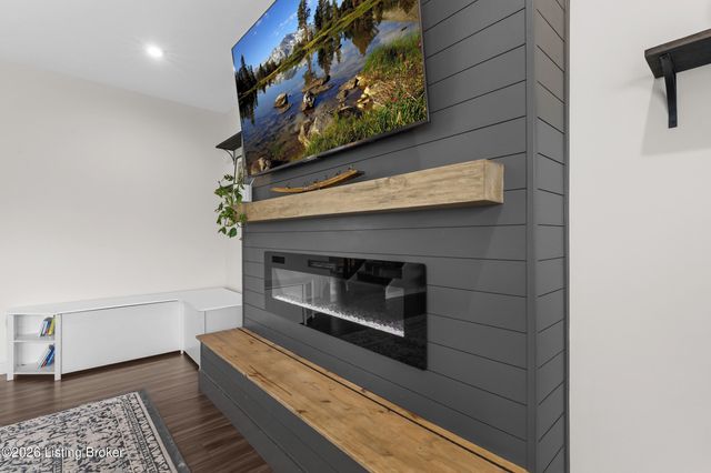 103 Wildflower Ct, Mt Washington, KY 40047