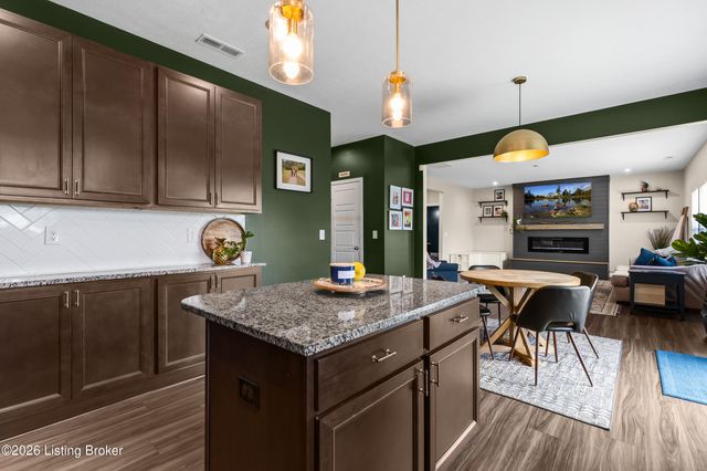 103 Wildflower Ct, Mt Washington, KY 40047