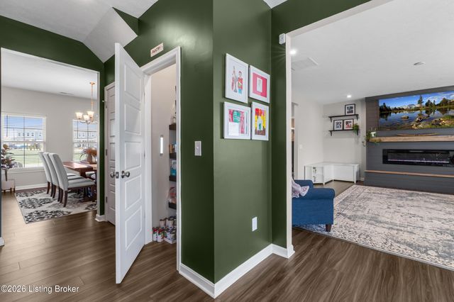 103 Wildflower Ct, Mt Washington, KY 40047