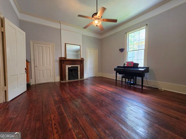 992 Spring Street, Macon, GA 31201