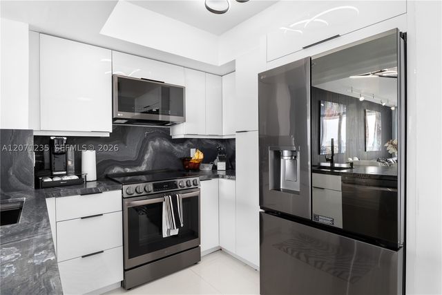 1800 Sunset Harbour Dr 2409, Miami Beach, FL 33139