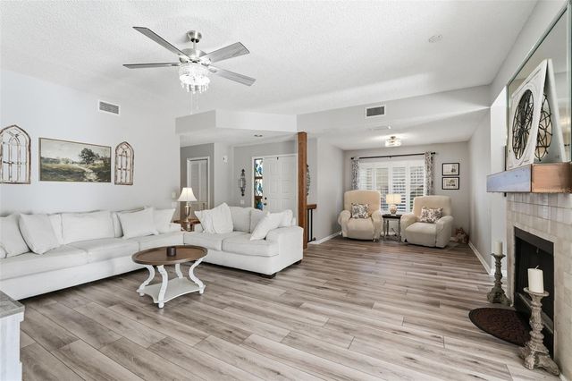 3024 LANDMARK BOULEVARD 601, Palm Harbor, FL 34684