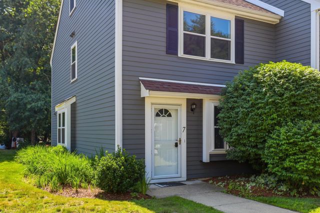 7 Chestnut Circle, Merrimack, NH 03054