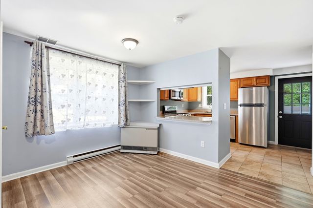 7 Chestnut Circle, Merrimack, NH 03054