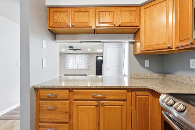 7 Chestnut Circle, Merrimack, NH 03054