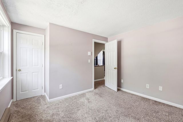 7 Chestnut Circle, Merrimack, NH 03054