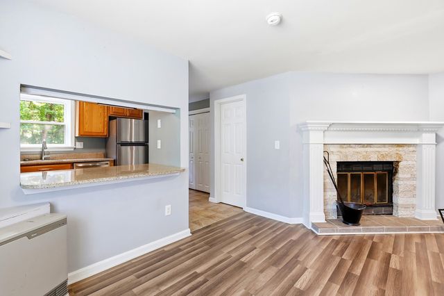 7 Chestnut Circle, Merrimack, NH 03054