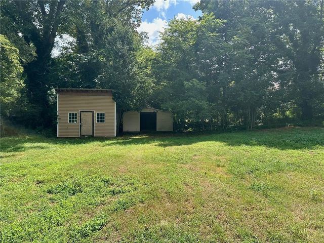 6538 N Sweetwater Road, Lithia Springs, GA 30122