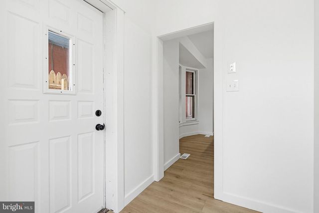 818 W KING ST, York, PA 17403