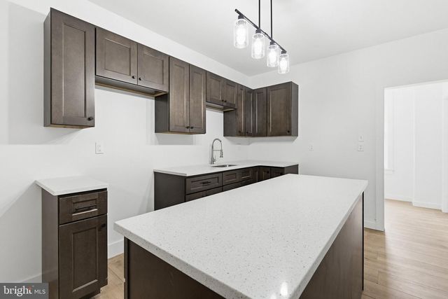 818 W KING ST, York, PA 17403