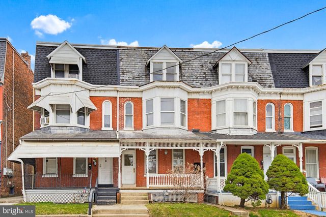 818 W KING ST, York, PA 17403