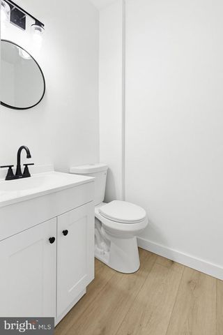 818 W KING ST, York, PA 17403