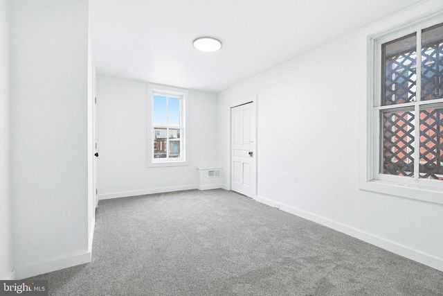 818 W KING ST, York, PA 17403