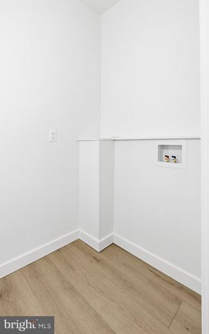 818 W KING ST, York, PA 17403