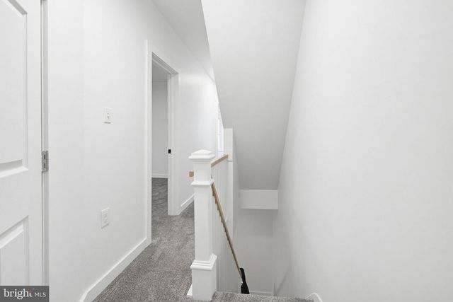 818 W KING ST, York, PA 17403