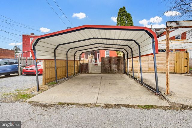 818 W KING ST, York, PA 17403