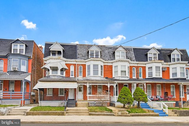 818 W KING ST, York, PA 17403