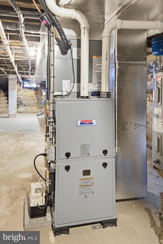 818 W KING ST, York, PA 17403