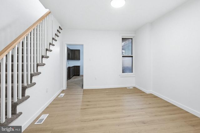 818 W KING ST, York, PA 17403