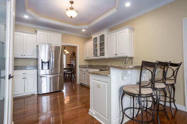 2818 E Cherrybark Street, Springfield, MO 65804