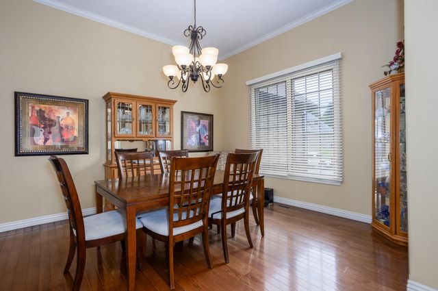 2818 E Cherrybark Street, Springfield, MO 65804
