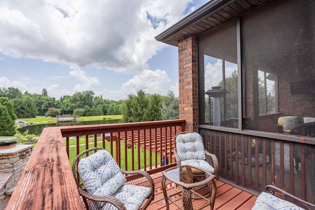 2818 E Cherrybark Street, Springfield, MO 65804