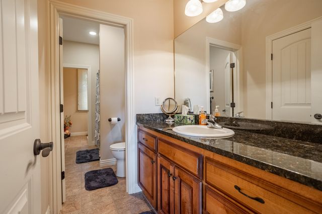 2818 E Cherrybark Street, Springfield, MO 65804
