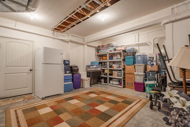 2818 E Cherrybark Street, Springfield, MO 65804