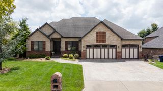 2818 E Cherrybark Street, Springfield, MO 65804
