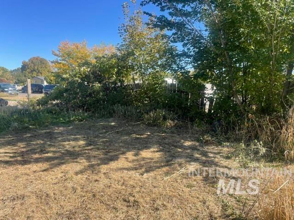 522 E 16th Street, Burley, ID 83318 photo 3