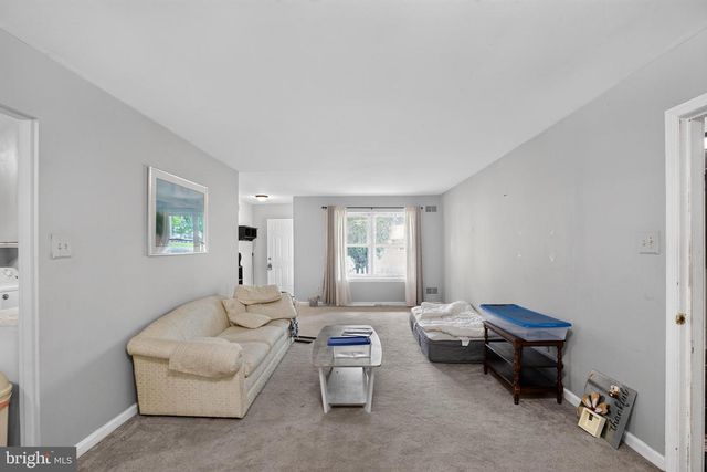 306 TOMPKINS LN, Waldorf, MD 20602