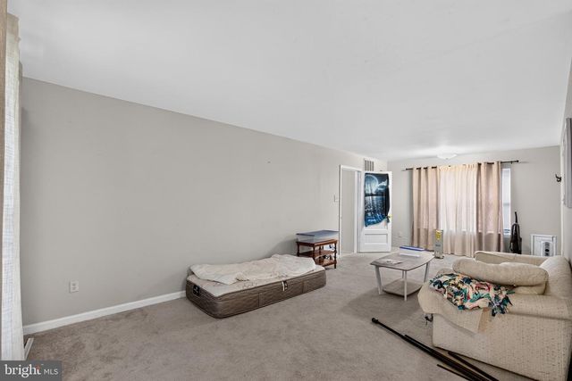 306 TOMPKINS LN, Waldorf, MD 20602
