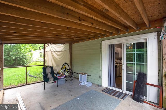 306 TOMPKINS LN, Waldorf, MD 20602