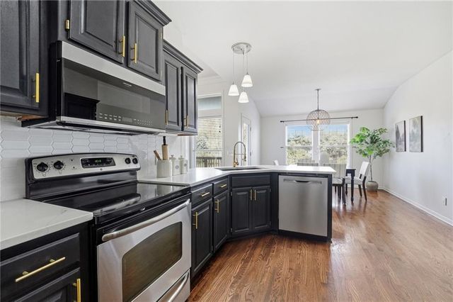 1104 NW 91st Terrace, Kansas City, MO 64155