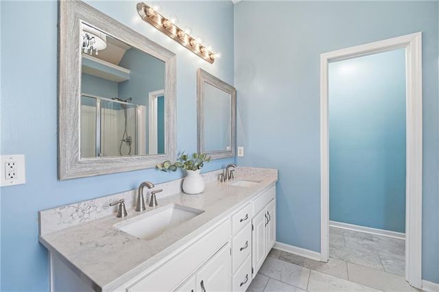 1104 NW 91st Terrace, Kansas City, MO 64155