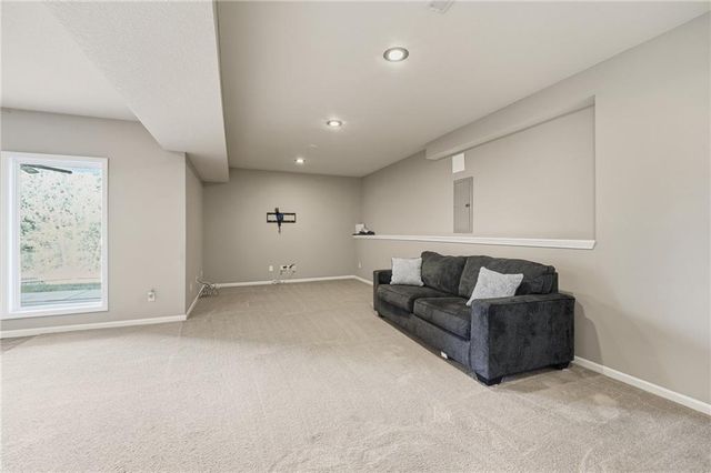 1104 NW 91st Terrace, Kansas City, MO 64155