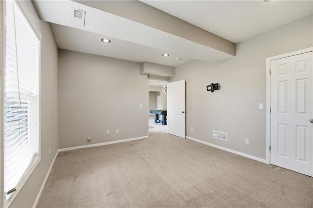 1104 NW 91st Terrace, Kansas City, MO 64155