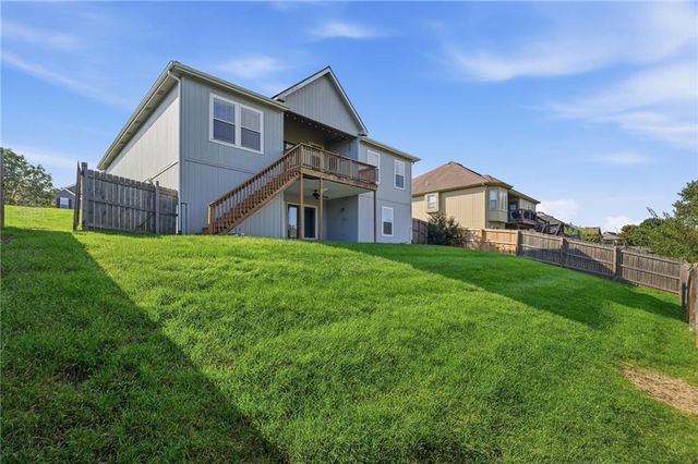 1104 NW 91st Terrace, Kansas City, MO 64155