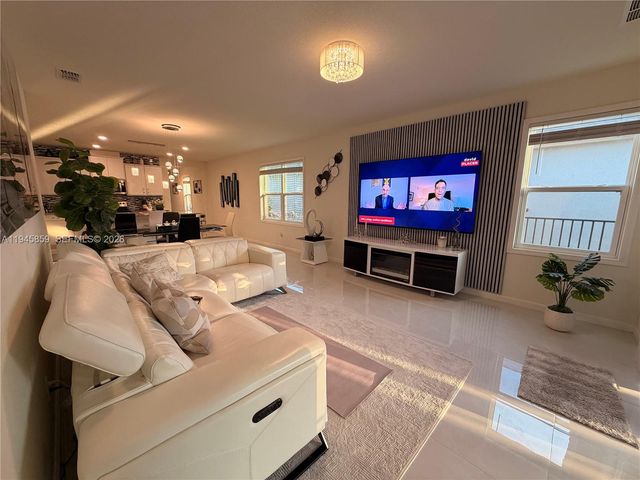 12422 SW Rimini Way, Port St. Lucie, FL 34987