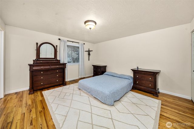 32229 24th Avenue SW, Federal Way, WA 98023