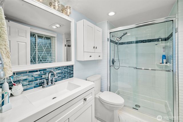 32229 24th Avenue SW, Federal Way, WA 98023