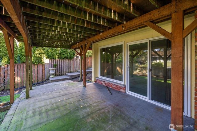 32229 24th Avenue SW, Federal Way, WA 98023